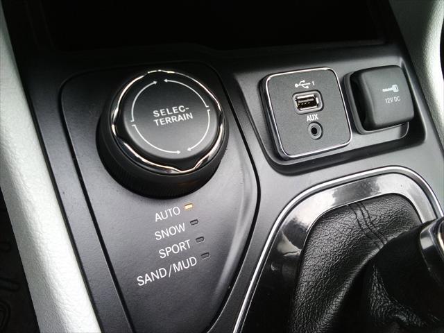 used 2019 Jeep Cherokee car, priced at $19,975
