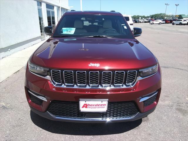 new 2025 Jeep Grand Cherokee car, priced at $46,400