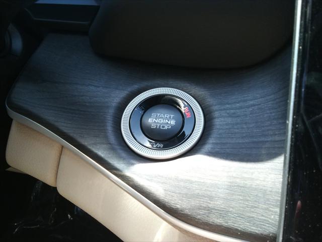 new 2025 Jeep Grand Cherokee car, priced at $46,400