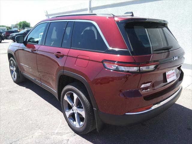new 2025 Jeep Grand Cherokee car, priced at $46,400