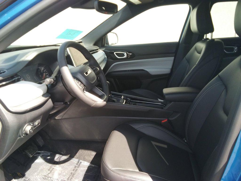 new 2025 Jeep Compass car, priced at $31,977