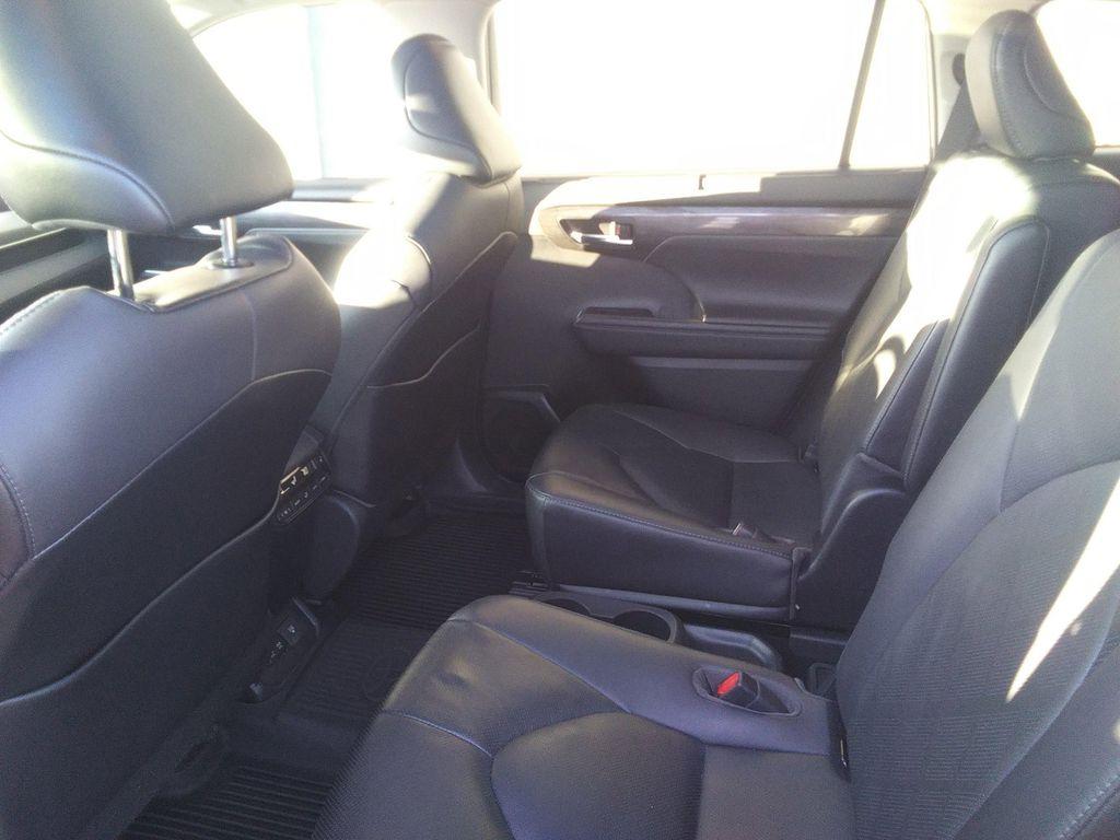 used 2024 Jeep Grand Cherokee car, priced at $32,975