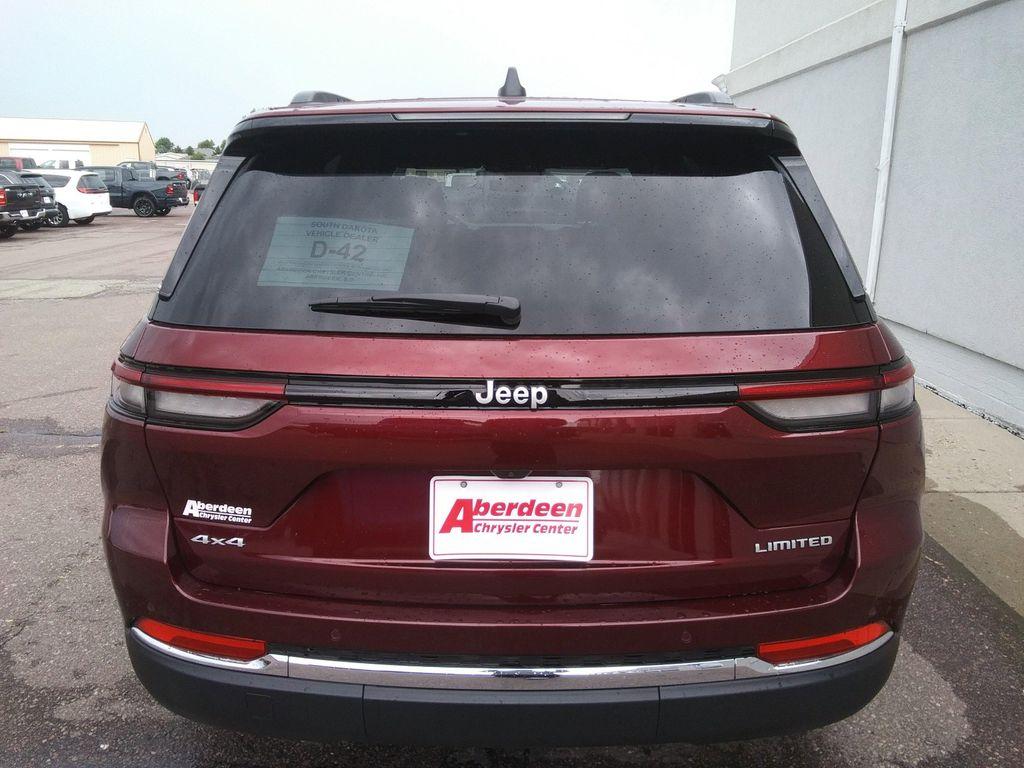 new 2025 Jeep Grand Cherokee car, priced at $44,477