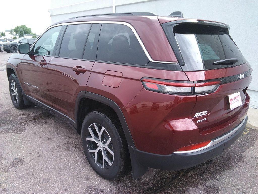 new 2025 Jeep Grand Cherokee car, priced at $44,477