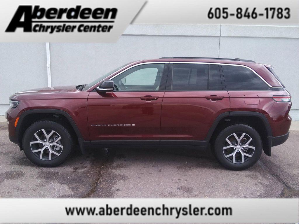 new 2025 Jeep Grand Cherokee car, priced at $44,477