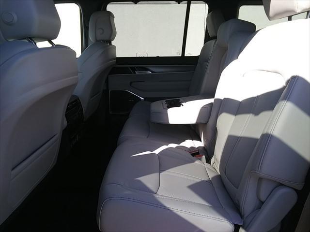 new 2025 Jeep Wagoneer L car, priced at $70,477