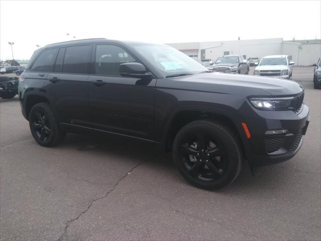 new 2025 Jeep Grand Cherokee car, priced at $45,977