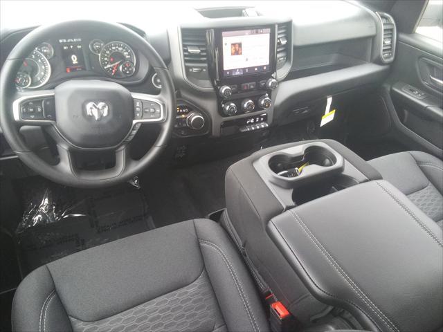 new 2025 Ram 1500 car, priced at $43,977