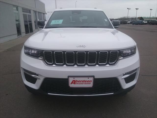 new 2025 Jeep Grand Cherokee car, priced at $41,977