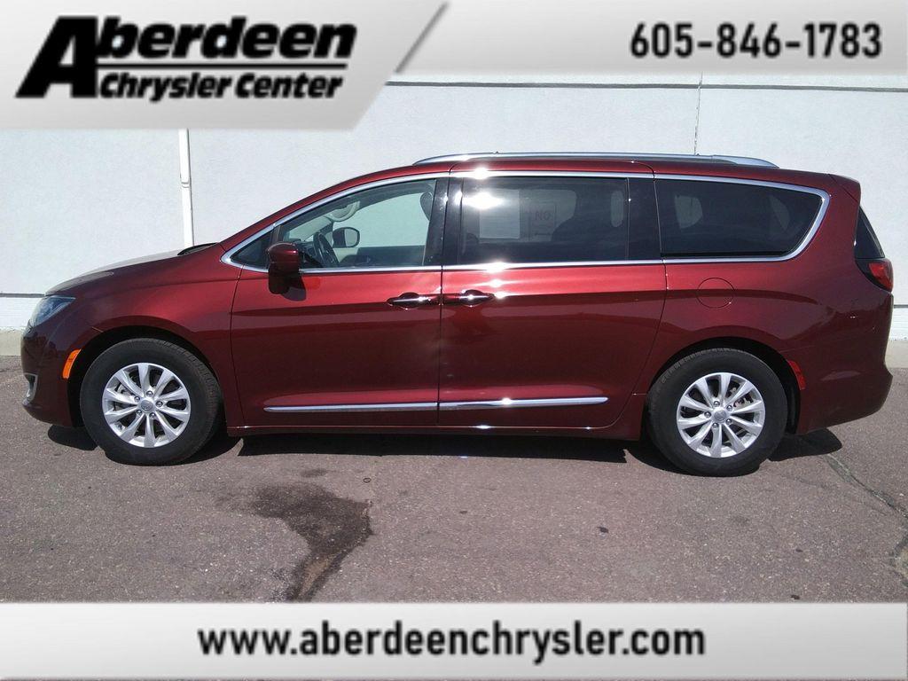 used 2018 Chrysler Pacifica car, priced at $16,975