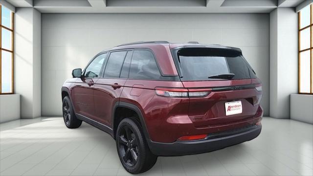 new 2024 Jeep Grand Cherokee car, priced at $43,977