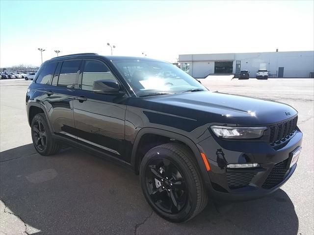 new 2024 Jeep Grand Cherokee car, priced at $48,477