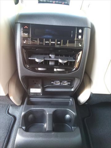 new 2025 Jeep Grand Cherokee L car, priced at $46,477