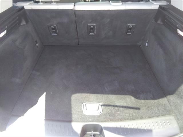 used 2023 Cadillac XT4 car, priced at $28,975