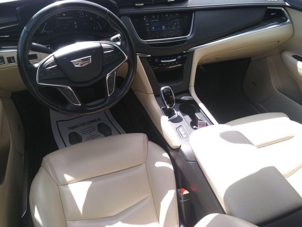 used 2018 Cadillac XT5 car, priced at $20,925
