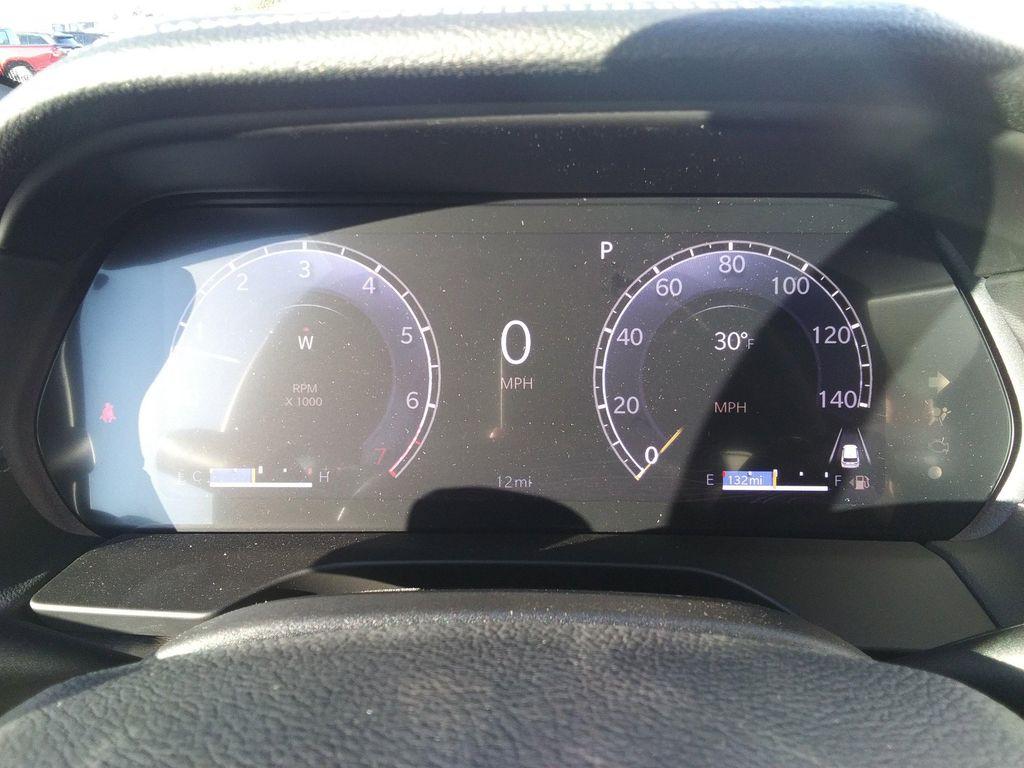 new 2025 Jeep Grand Cherokee car, priced at $43,977