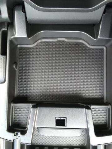 new 2025 Ram 1500 car, priced at $61,477