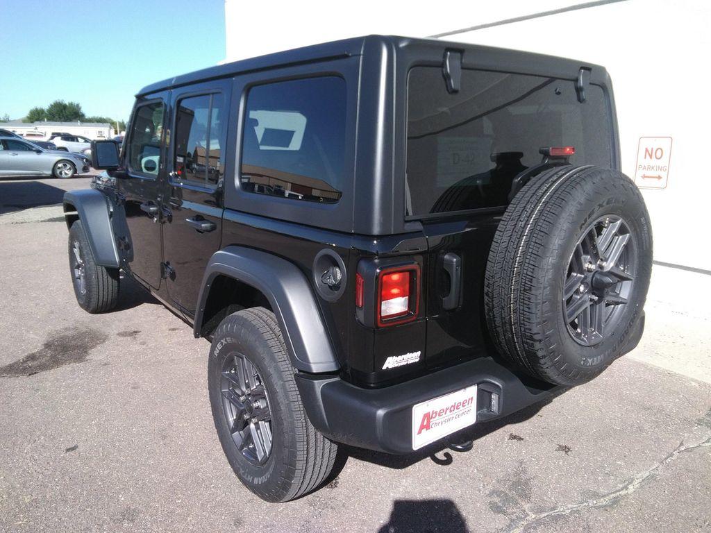 new 2025 Jeep Wrangler car, priced at $45,477