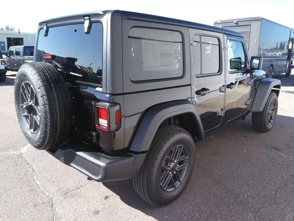new 2025 Jeep Wrangler car, priced at $45,477
