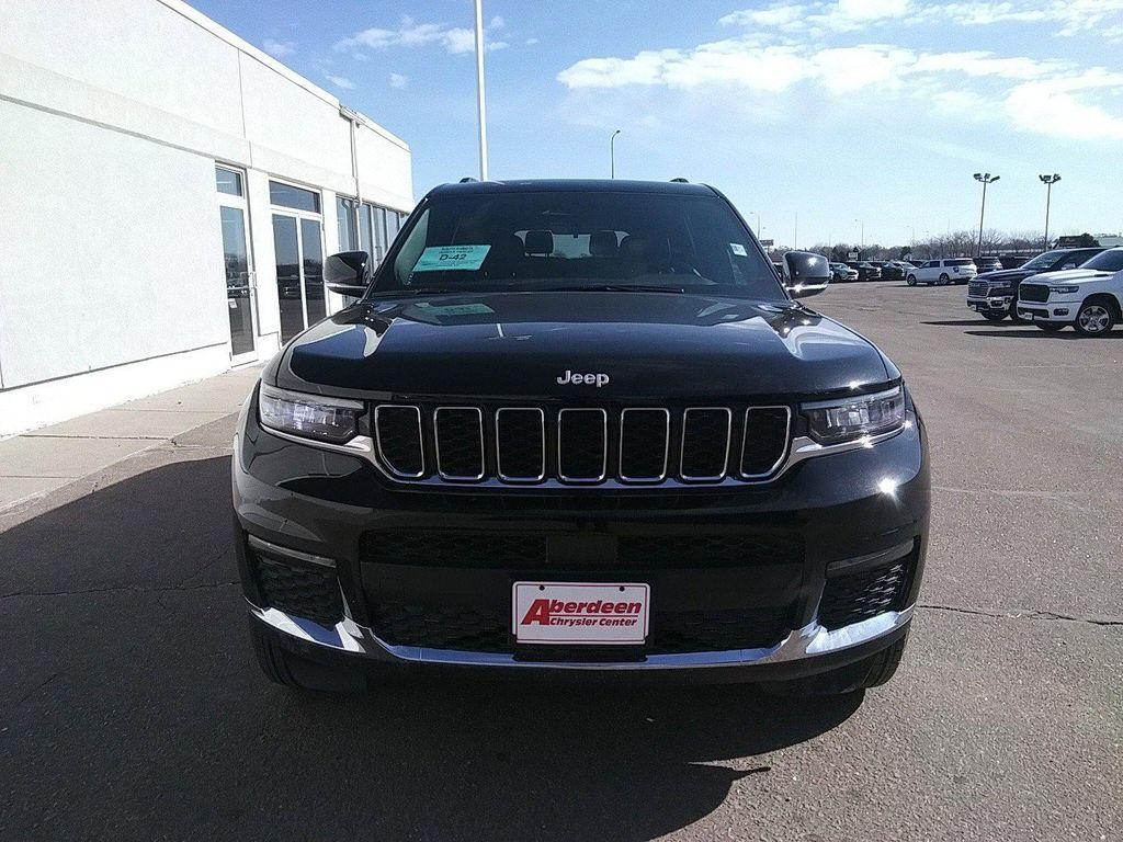 new 2025 Jeep Grand Cherokee L car, priced at $46,977
