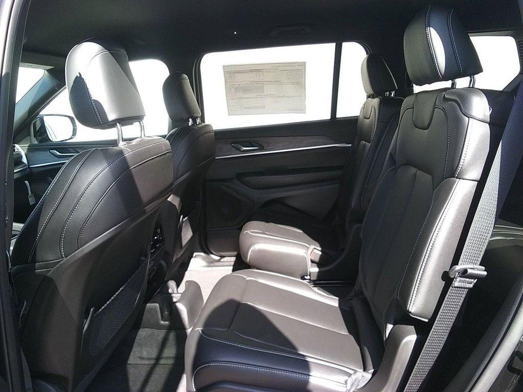 new 2025 Jeep Grand Cherokee L car, priced at $46,977