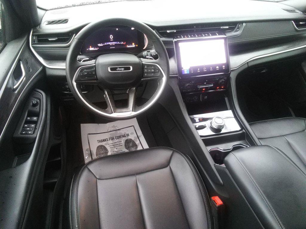 used 2024 Jeep Grand Cherokee car, priced at $35,975
