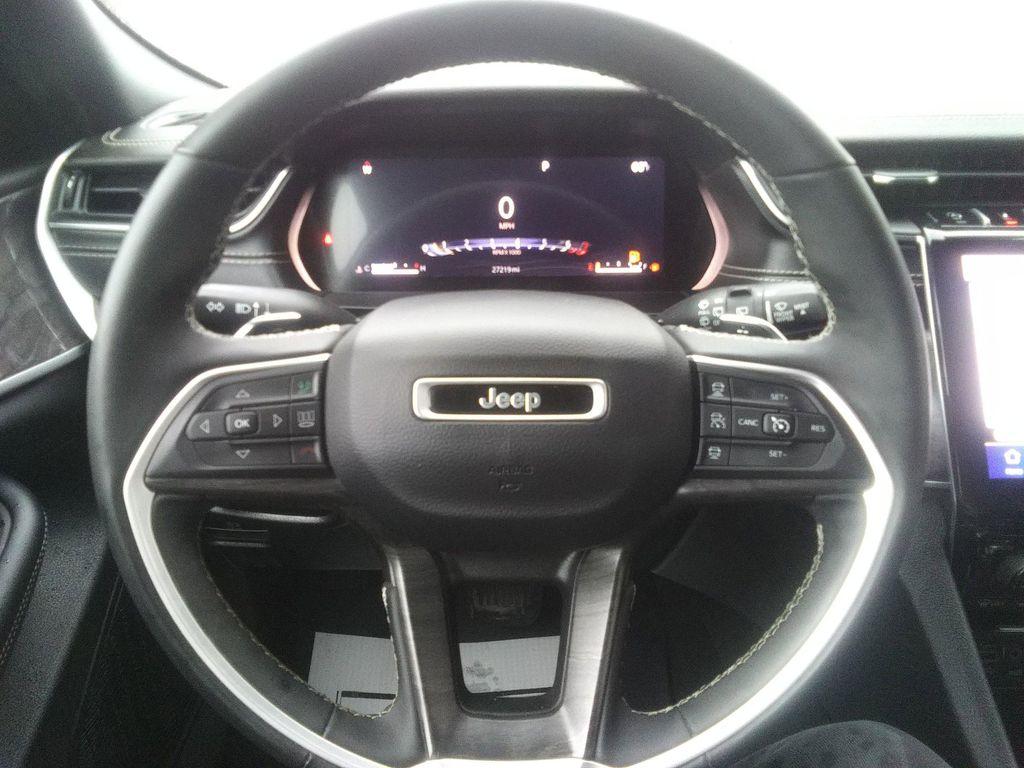 used 2024 Jeep Grand Cherokee car, priced at $35,975