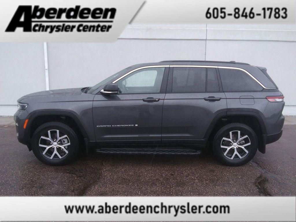 used 2024 Jeep Grand Cherokee car, priced at $35,975