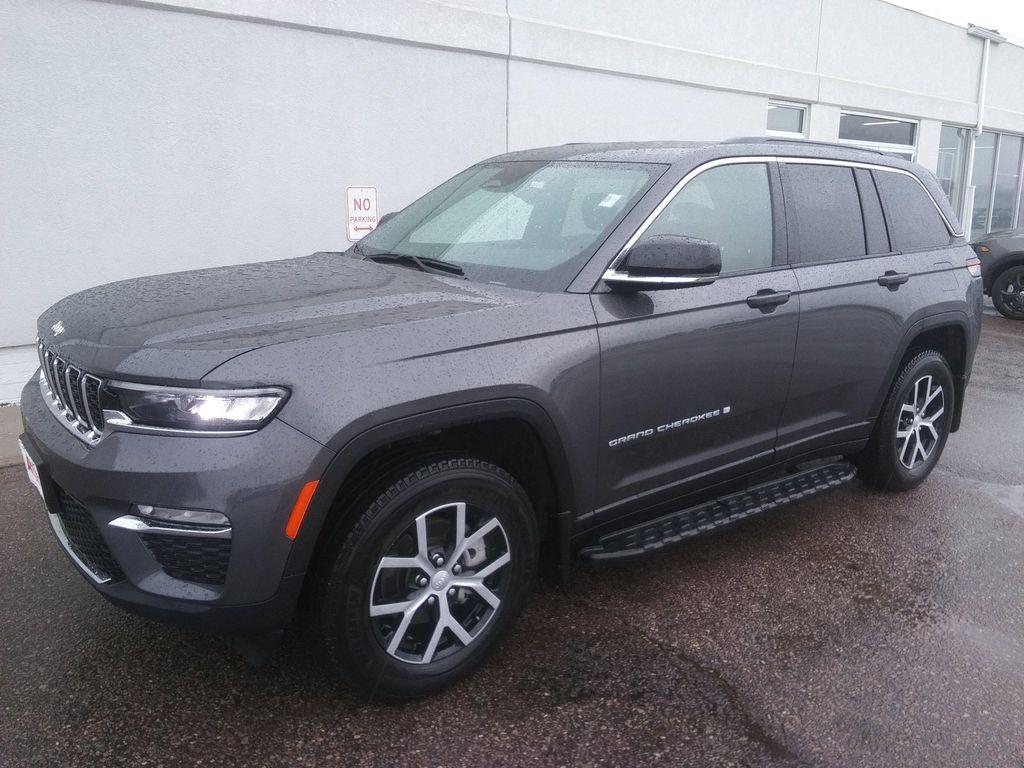 used 2024 Jeep Grand Cherokee car, priced at $35,975