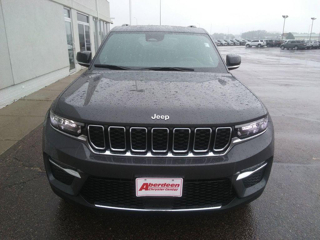 used 2024 Jeep Grand Cherokee car, priced at $35,975