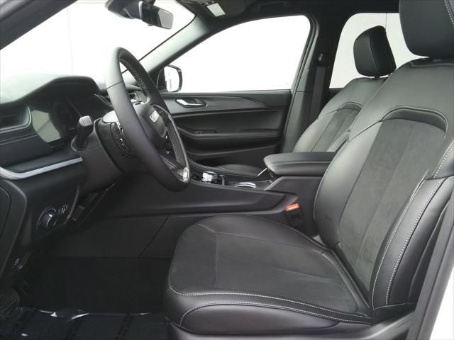 new 2025 Jeep Grand Cherokee car, priced at $42,477