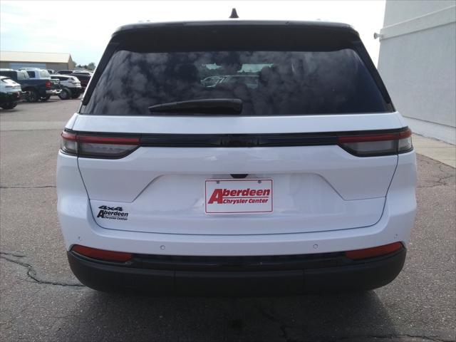 new 2025 Jeep Grand Cherokee car, priced at $42,477