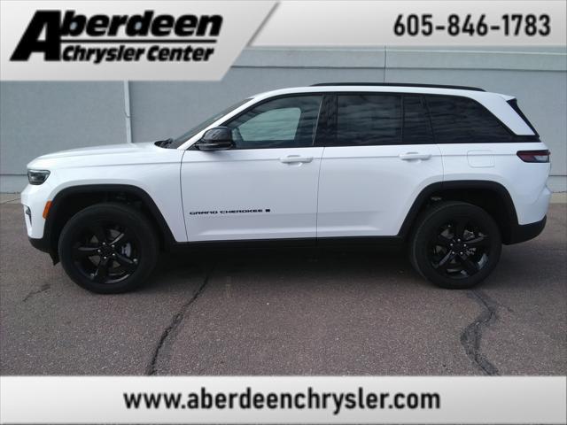 new 2025 Jeep Grand Cherokee car, priced at $42,477