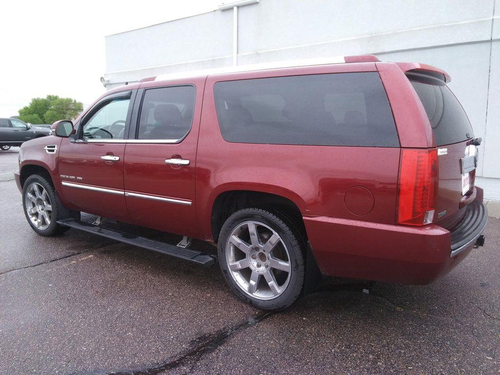 used 2011 Cadillac Escalade ESV car, priced at $7,489
