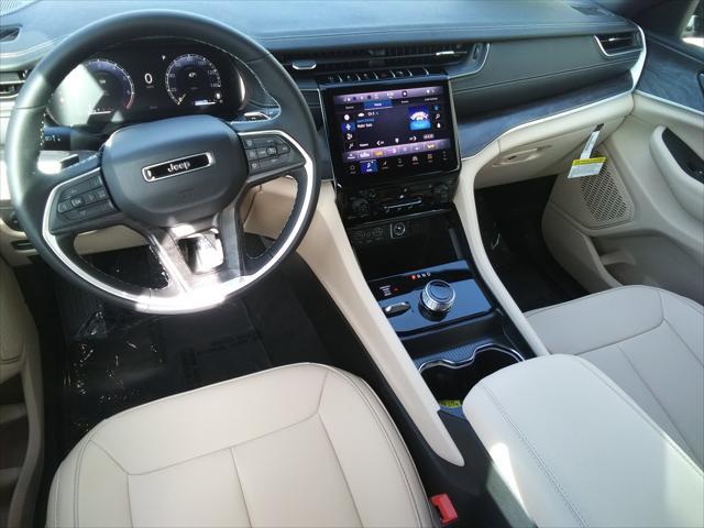 new 2025 Jeep Grand Cherokee L car, priced at $45,977