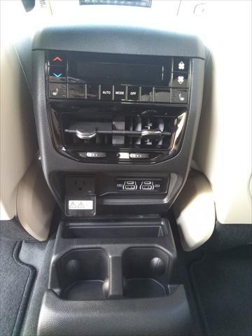 new 2025 Jeep Grand Cherokee L car, priced at $45,977