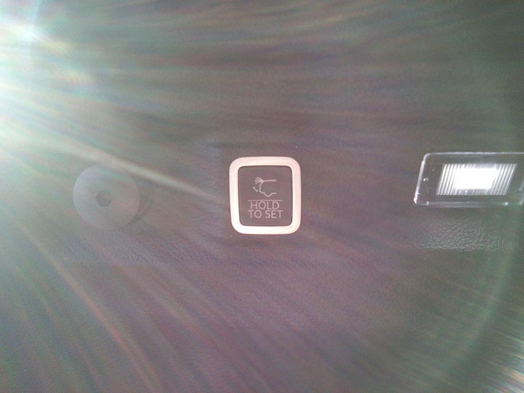 new 2025 Jeep Grand Cherokee L car, priced at $43,977