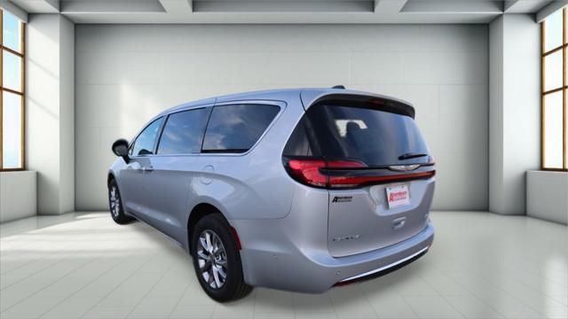 new 2024 Chrysler Pacifica car, priced at $43,977