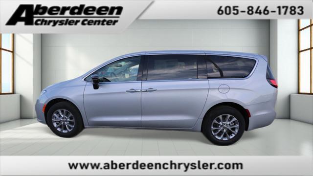 new 2024 Chrysler Pacifica car, priced at $43,977