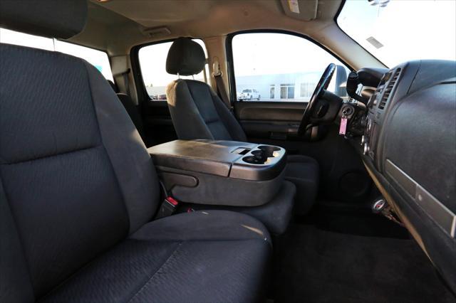 used 2009 GMC Sierra 2500 car, priced at $12,999