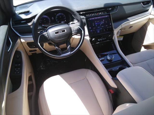 new 2025 Jeep Grand Cherokee car, priced at $43,977