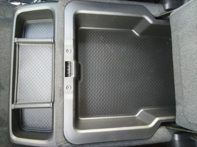 new 2025 Ram 1500 car, priced at $43,977