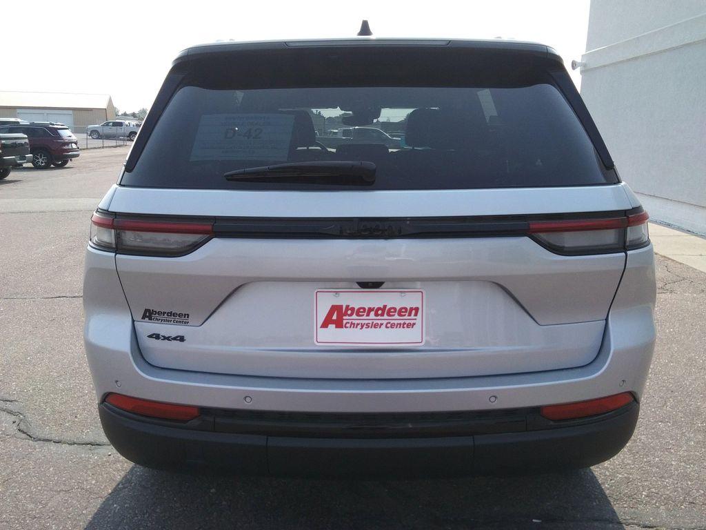 used 2023 Jeep Grand Cherokee car, priced at $32,450