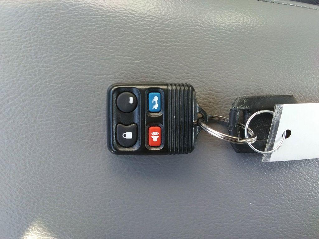 used 2005 Mercury Sable car, priced at $4,999