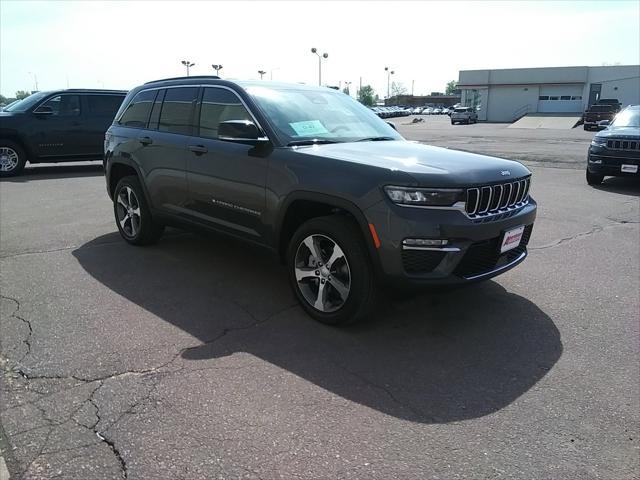 new 2024 Jeep Grand Cherokee car, priced at $44,977