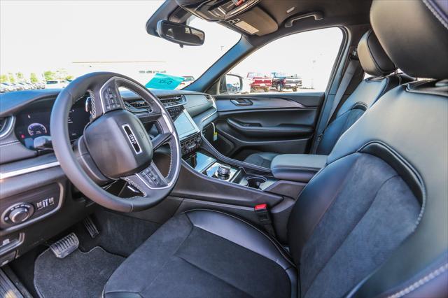 new 2024 Jeep Grand Cherokee car, priced at $43,977