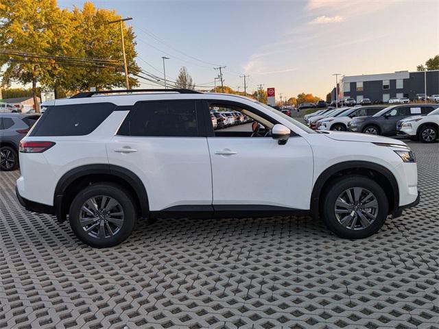 new 2025 Nissan Pathfinder car, priced at $44,005