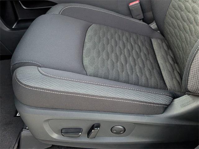 new 2025 Nissan Pathfinder car, priced at $44,005