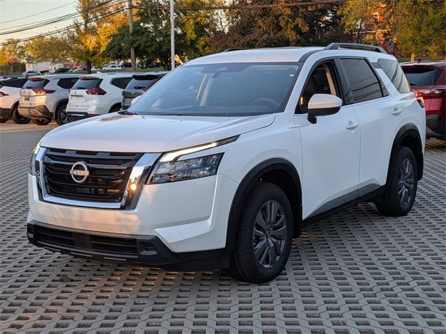 new 2025 Nissan Pathfinder car, priced at $44,005