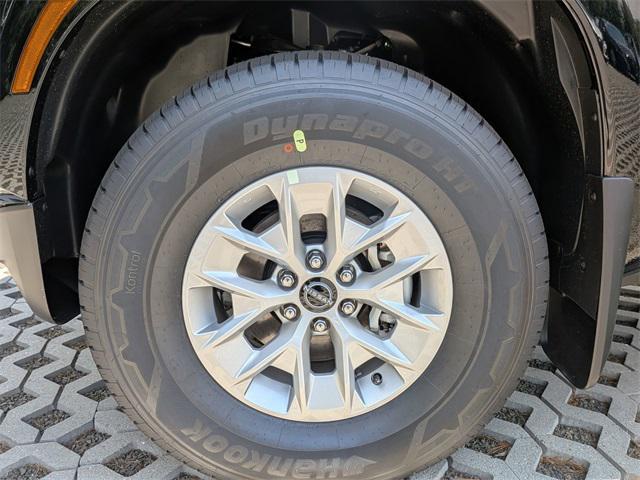 new 2025 Nissan Frontier car